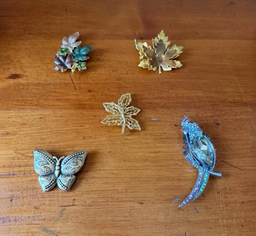 Vintage Brooch Lot 5 Floral Leaf Bird Butterfly Gold Silver Rhinestone Pins